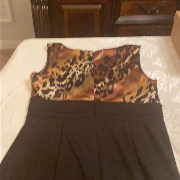 Classy dress - Picture 4 of 6